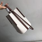 burberry巴寶莉原單白色馬術風格的棉質帆布水桶包