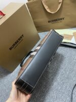 burberry巴寶莉原單採用格紋與義大利鞣制皮革打造 手提包 公文包 斜挎包公事包