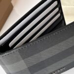 burberry巴寶莉原單皮夾新款London 格纹短夹钱包