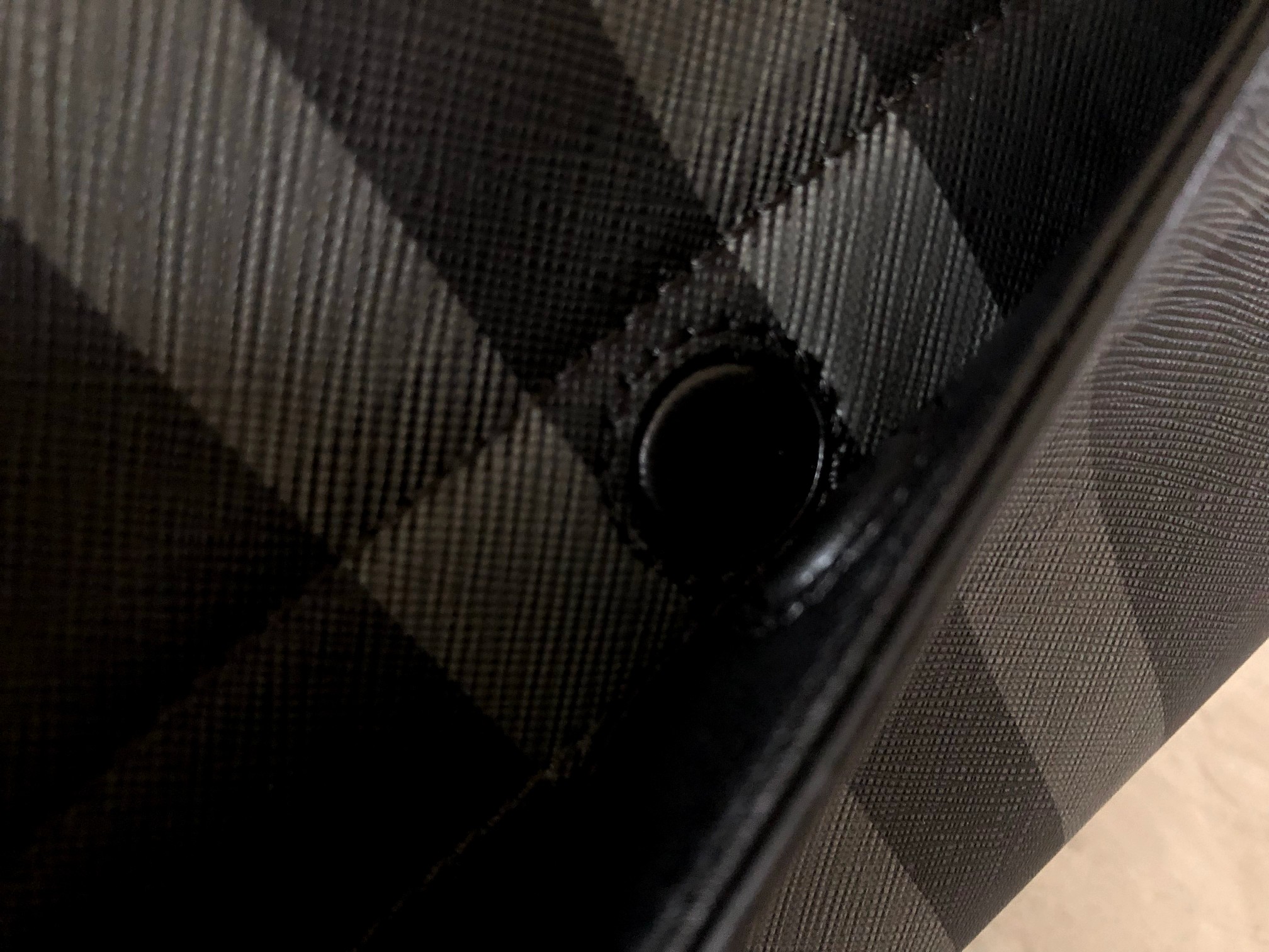 burberry巴寶莉頂級黑色精巧的信使包