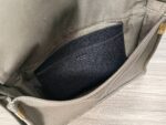 burberry巴寶莉高仿包包最新翻蓋口袋郵差包男女通用