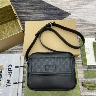 高仿網站GUCCI古馳黑色mini斜挎包郵差包795464