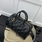 原單GUCCI古驰新款黑色原廠皮波士頓包女款斜挎包702242