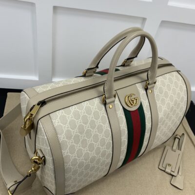 高仿包包GUCCI古驰新款大型旅行行李袋適合女性681295