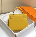高仿精品Hermes愛馬仕新款琥珀黃Epsom Kelly手提包25-28cm