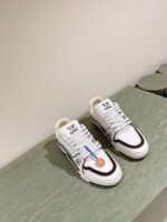 高仿莆田鞋LV路易威登新款經典驢家全系列LVTrainer PVC運動鞋男女同款