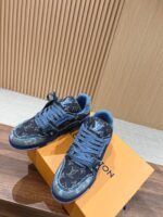 高仿鞋LV路易威登新款男款trainer系列最新運動鞋