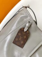 高仿LV路易威登灰色M12583本款CarryAll Dark中號手袋斜挎包