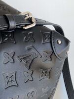 高仿LV路易威登M13484全皮黑色抽繩水桶包