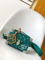 高仿LV路易威登M12686绿色Soul Trunk手袋盒子包