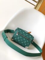 高仿LV路易威登M12686绿色Soul Trunk手袋盒子包