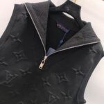 高仿服飾LV路易威登早秋新款2024新品上架黑色立领拉链提花马甲