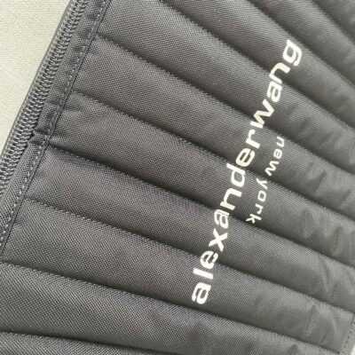 頂級亞歷山大·王Alexander Wang新款電腦包黑色經典字母設計