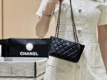 高仿包包Chanel香奈兒荔枝牛皮mini tote包AP44230