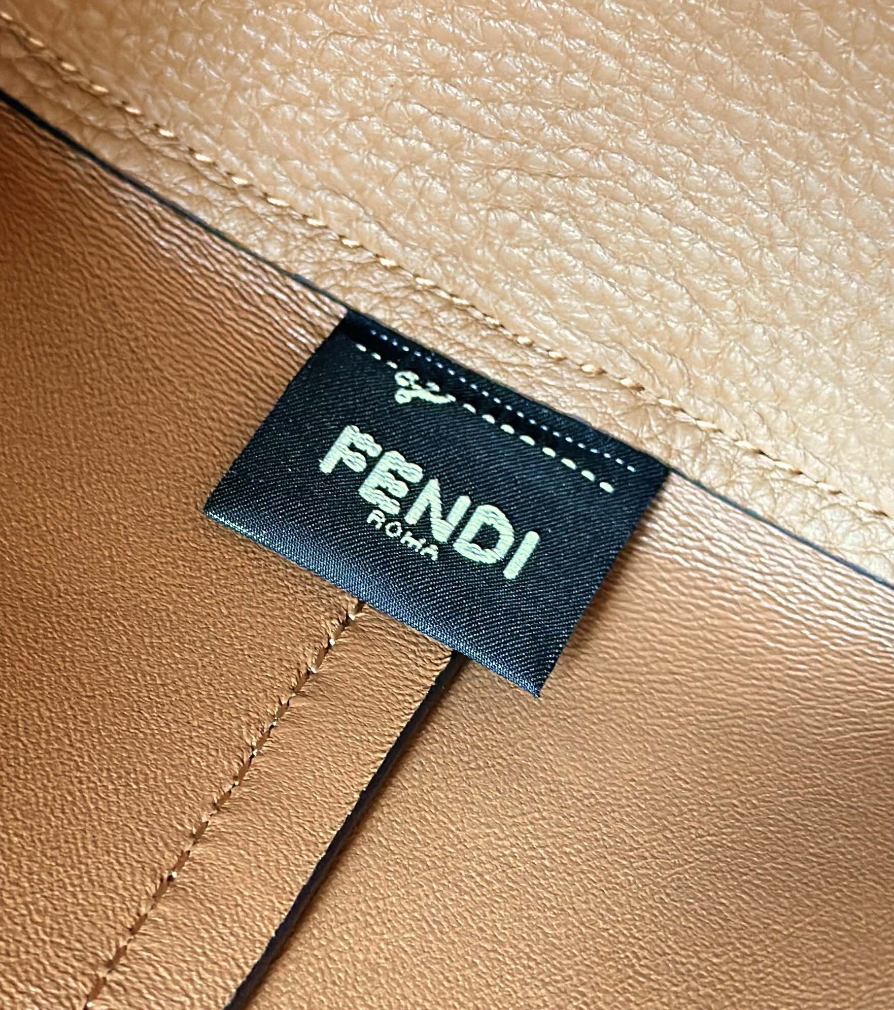 原單FEND芬迪新品棕色By The Way Selleria手袋8668