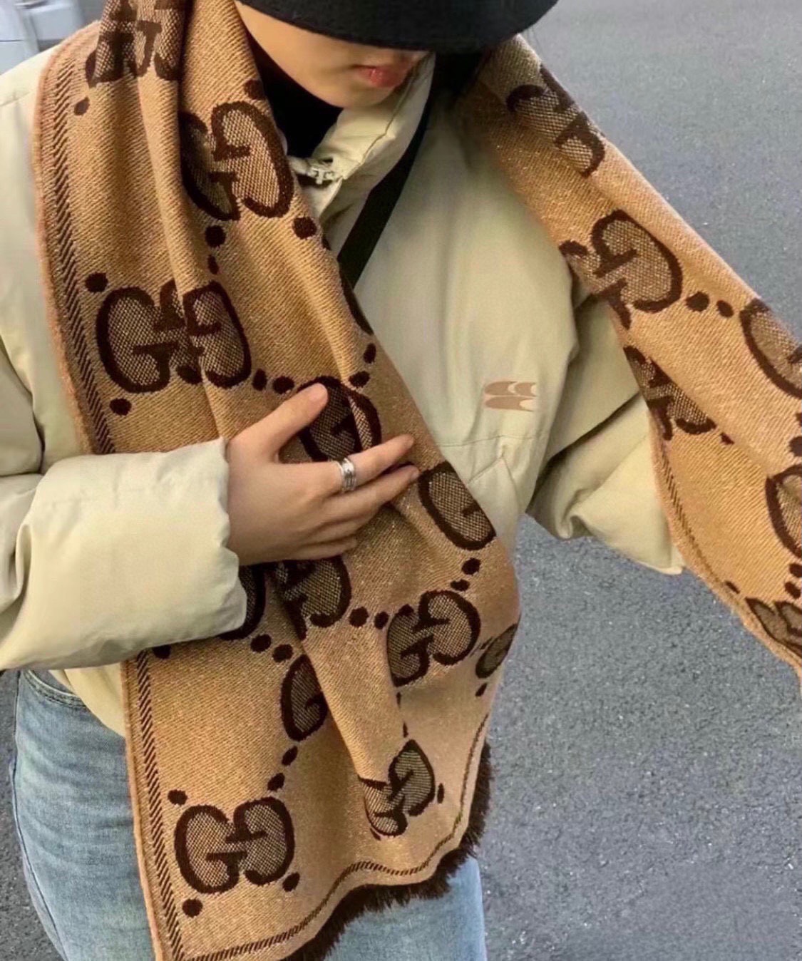 頂級高仿GUCCI古馳無敵火爆的羊毛提花圍巾