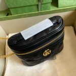 一比一GUCCI古驰723770黑色女款化妝包