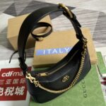 高仿精品GUCCI古驰雙女款黑色731817腋下包肩包