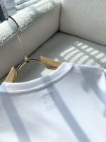 頂級Loewe羅意威春夏百搭款白色短袖圓領柔軟合身 T 恤