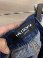高仿Balenciaga巴黎世家新款塗層刷蠟闊腿牛仔褲