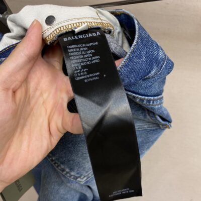 高仿Balenciaga巴黎世家新款塗層刷蠟闊腿牛仔褲
