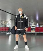 高仿Balenciaga巴黎世家新款10號拼接足球作訓衝鋒衣夾克