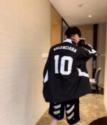 高仿Balenciaga巴黎世家新款10號拼接足球作訓衝鋒衣夾克
