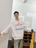 高仿Balenciaga巴黎世家爆款官網同步白色衛衣