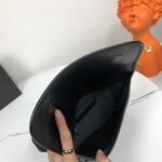 高仿包包BV寶緹官網爆款男士斜挎包單肩包黑色88316