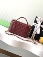 高仿網站chanel香奈兒新款小巧鏈條口紅包金扣小羊皮