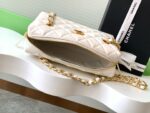 高仿包包chanel香奈兒新款保齡球油蠟羊皮斜挎包AS5125