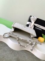 高仿包包chanel香奈兒新款淺灰皮配布斜挎單肩包AS5243