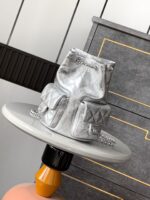 高仿精品chanel香奈兒 新款銀色duma水桶雙肩包99431