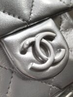 高仿精品chanel香奈兒 新款銀色duma水桶雙肩包99431