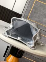 高仿精品chanel香奈兒 新款銀色duma水桶雙肩包99431