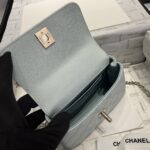 頂級Chanel香奈兒淺藍色mini coco handle nano魚子醬皮紋女士手提袋單肩包