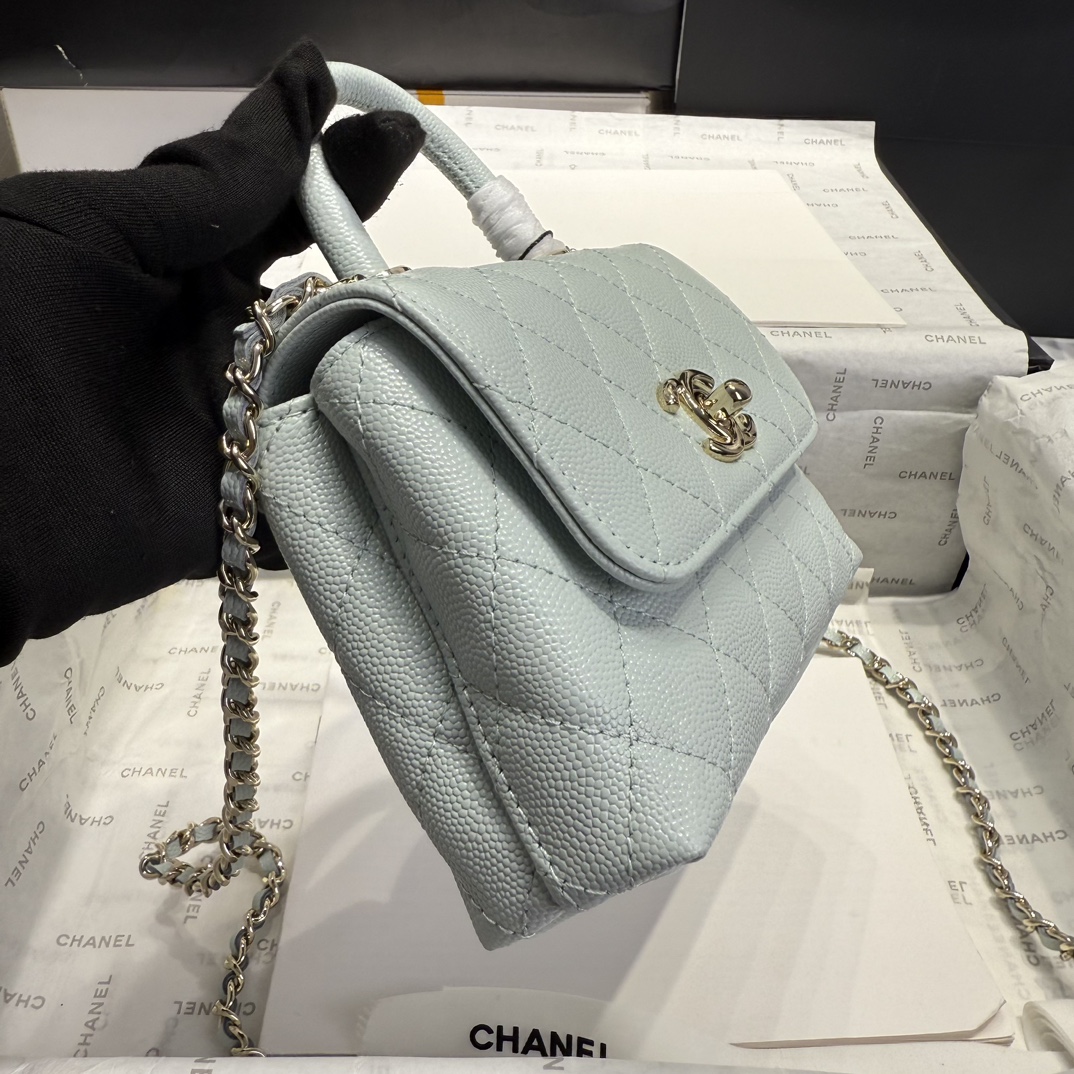 頂級Chanel香奈兒淺藍色mini coco handle nano魚子醬皮紋女士手提袋單肩包
