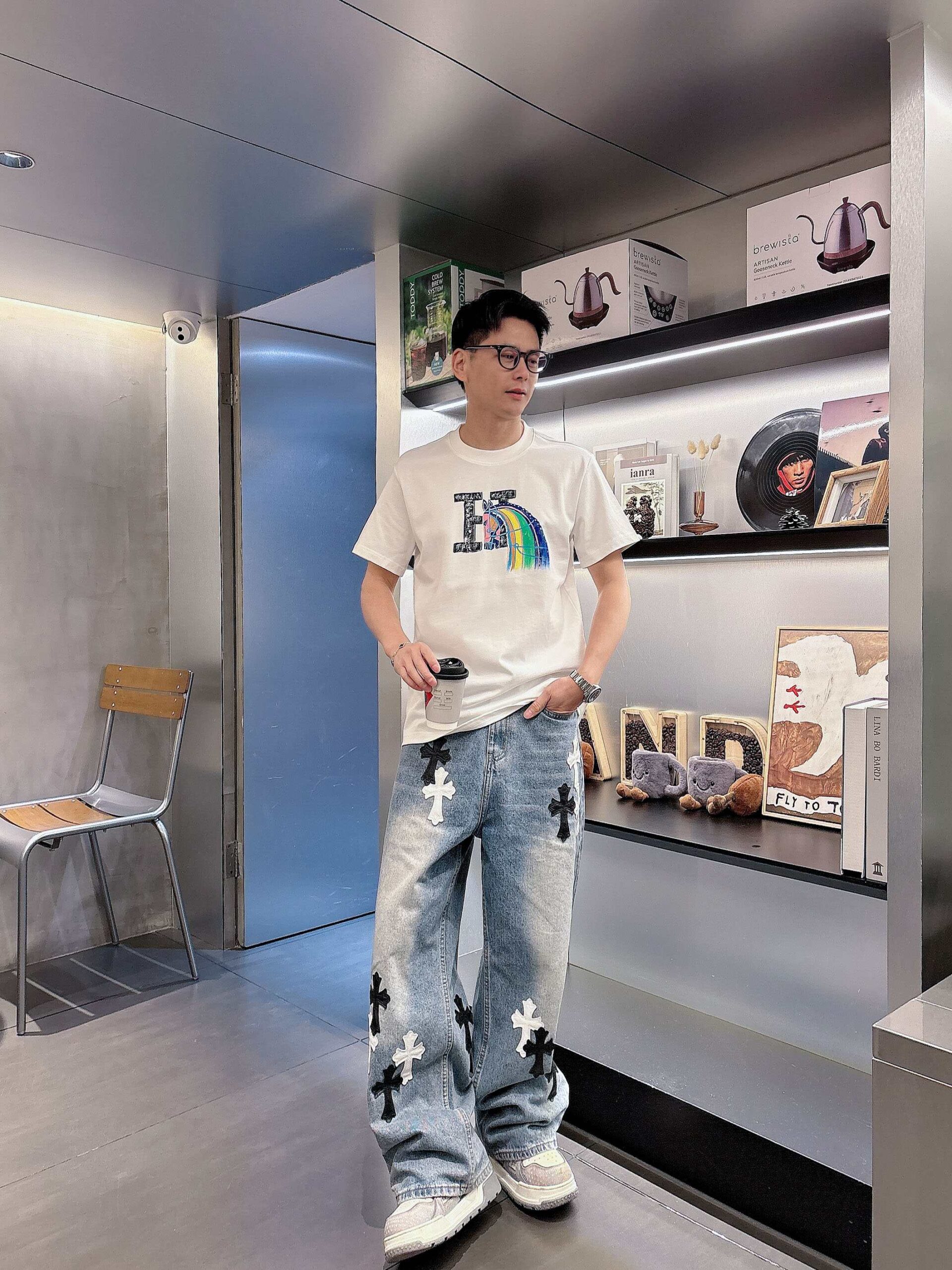 高仿Hermes愛馬仕經典時尚白色圓領短袖T恤