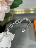 高仿愛馬仕Hermes新款Farandole開口手鐲