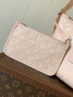 頂級原單高仿LV路易威登M46277杏色CarryAll手提包