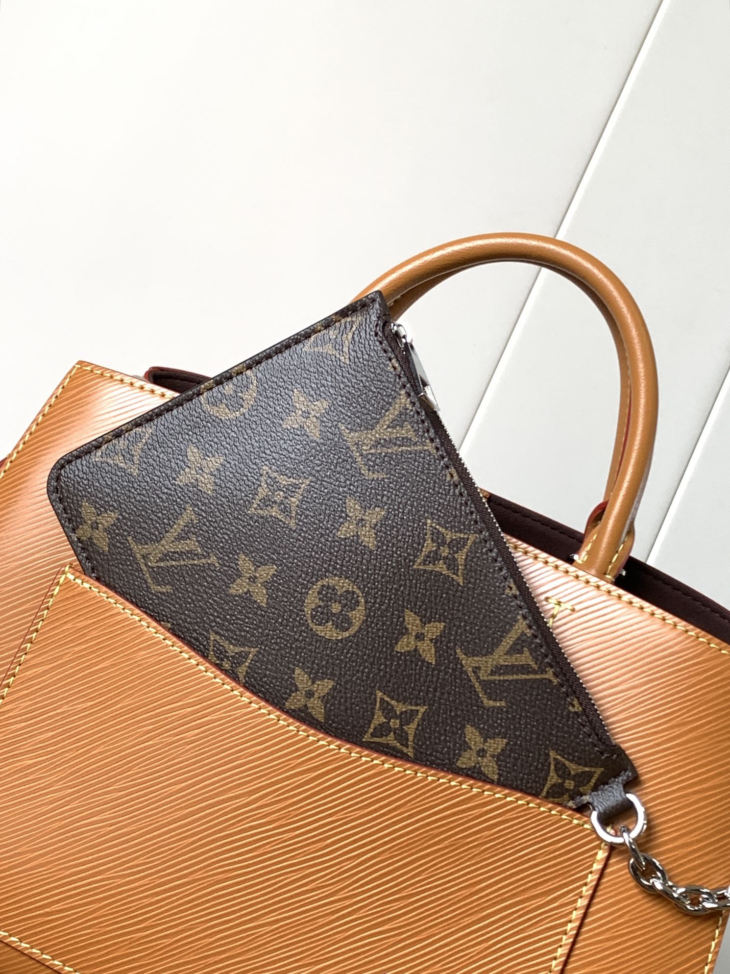 高仿精品LV路易威登M59953焦糖色Marelle Tote手袋手提包
