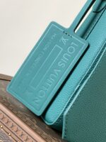 高仿精品LV Aerogram草綠色郵差包