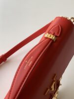 一比一LV新款M12405紅色Wallet On Chain Capucines鏈條包