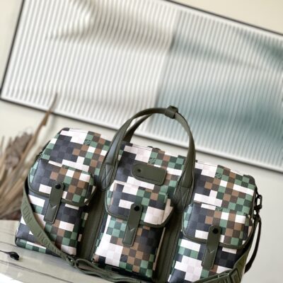 高仿復刻LV Trail Keepall 50旅行包