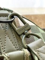 高仿復刻LV Trail Keepall 50旅行包