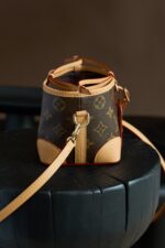 頂級NOÉ PURSE LV CHARMS M47125水桶包