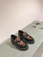 高仿鞋LV早秋專櫃新款走秀豹紋樂福鞋