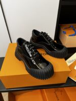 頂級LV Metropolis新款漆皮馬丁靴女款