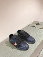 高仿莆田鞋LV Trainer PCV 情侶款運動鞋