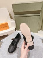 原單LV new arrival黑色套入式芭蕾鞋